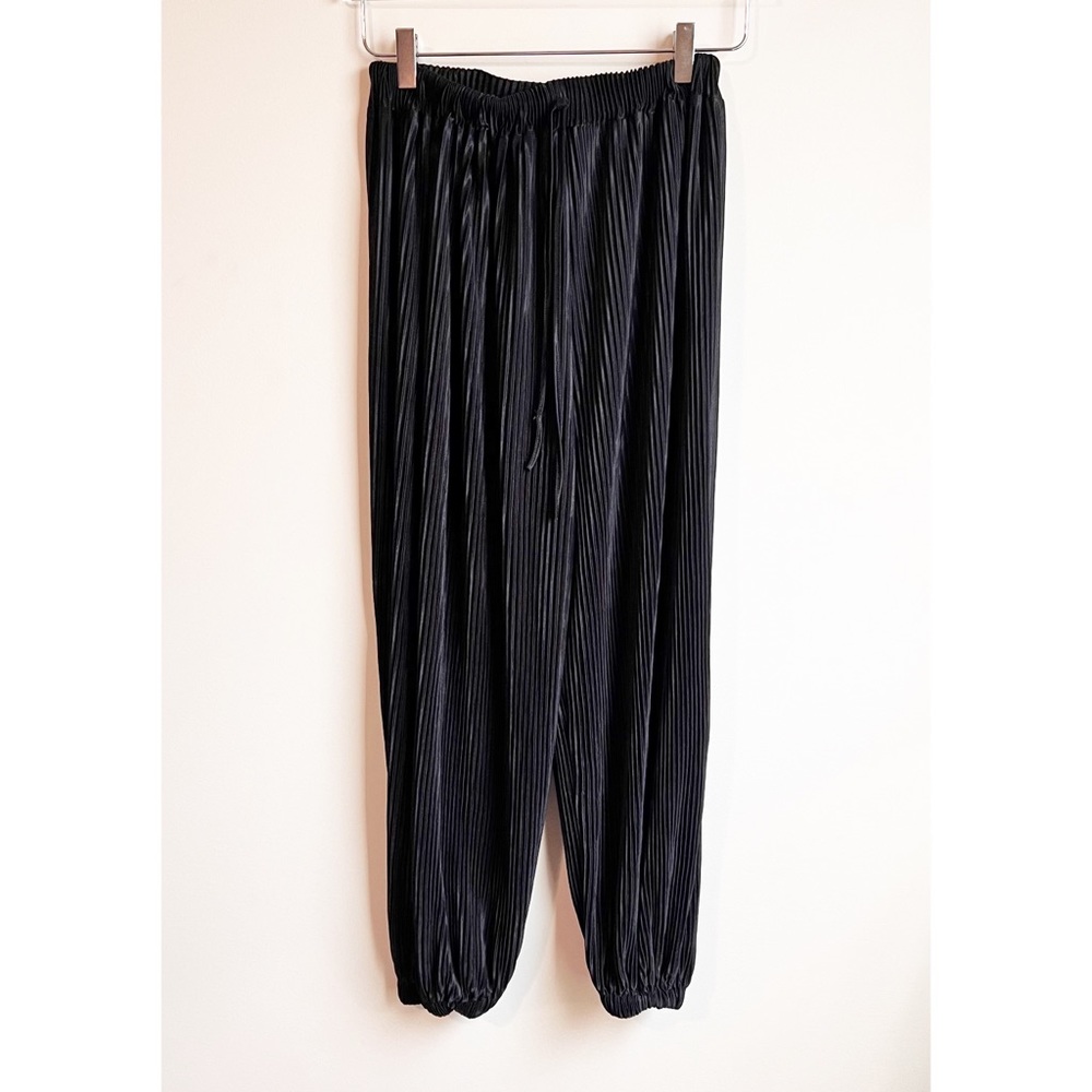 Daisy May Ribbed Pants Medium✨